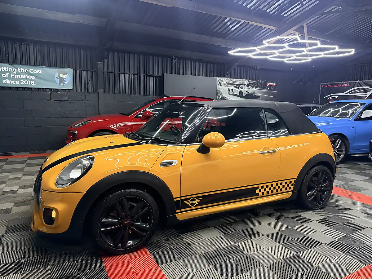 Used 2018 MINI Convertible Cooper Orange - Interior and Exterior details 6