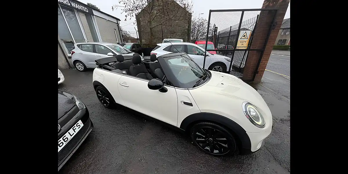 Used 2018 MINI Convertible Cooper Pearl White - Front View