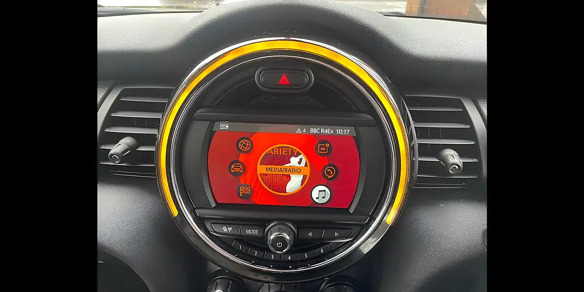 Used 2018 MINI Convertible Cooper Pearl White - Interior and Exterior details 17