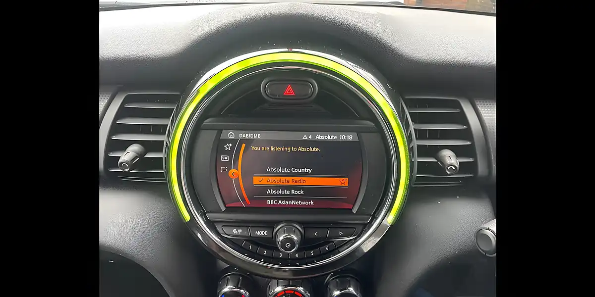 Used 2018 MINI Convertible Cooper Pearl White - Interior and Exterior details 19