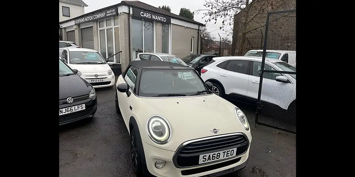 Used 2018 MINI Convertible Cooper Pearl White - Interior and Exterior details 2