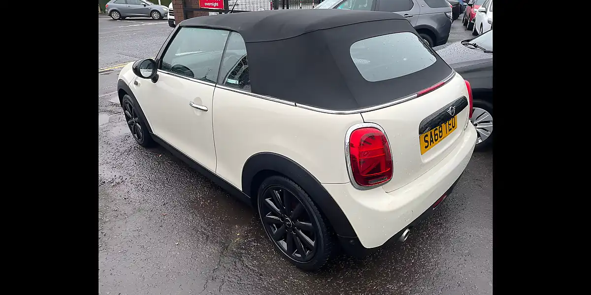 Used 2018 MINI Convertible Cooper Pearl White - Interior and Exterior details 7