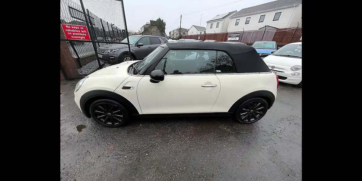 Used 2018 MINI Convertible Cooper Pearl White - Interior and Exterior details 8