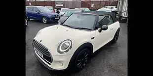 Used 2018 MINI Convertible Cooper Pearl White - Interior and Exterior details 9