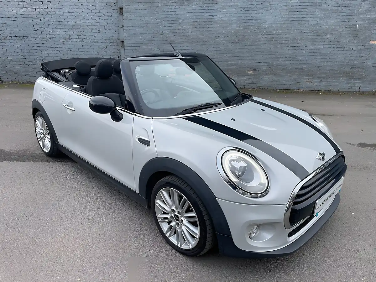 Used 2018 MINI Convertible Cooper Silver - Interior and Exterior details 15