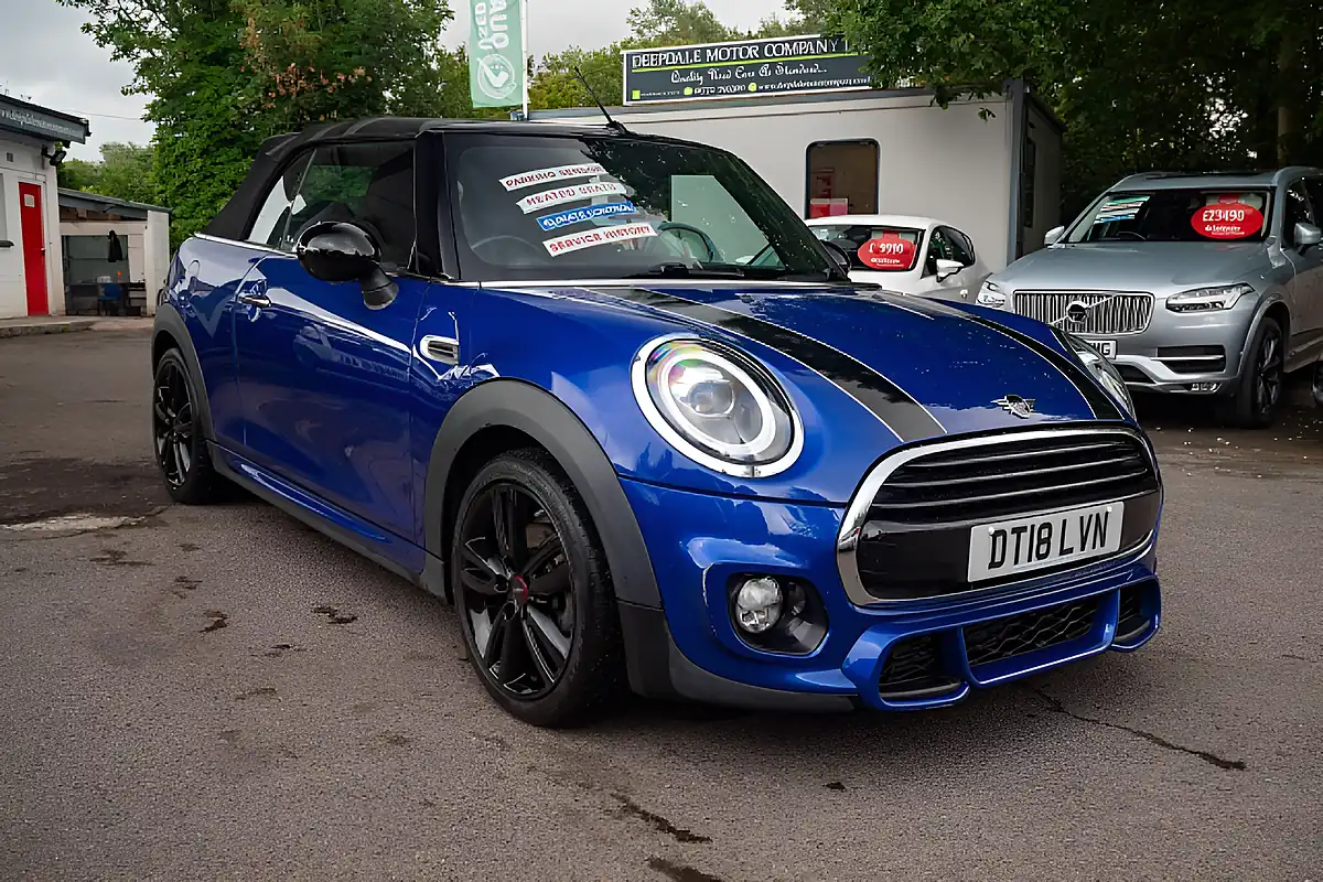 Used 2018 MINI Convertible Cooper Starlight Blue Metallic - Interior and Exterior details 10