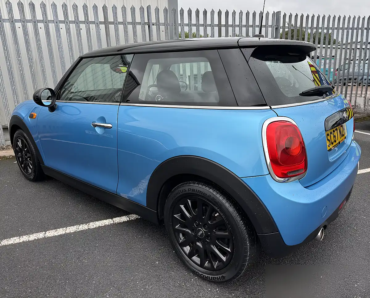 Used 2018 MINI Cooper Blue - Interior and Exterior details 4
