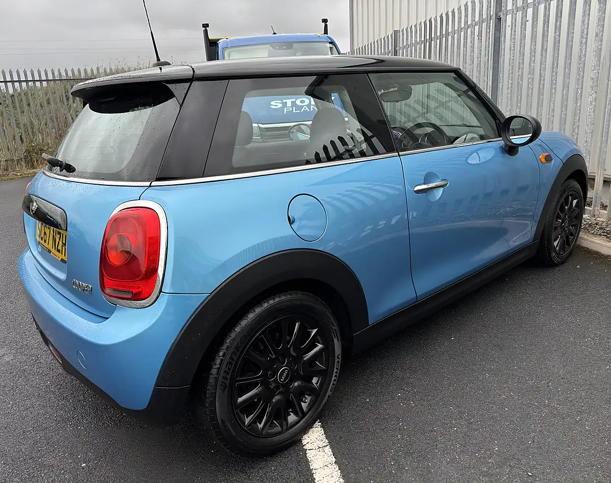 Used 2018 MINI Cooper Blue - Interior and Exterior details 5