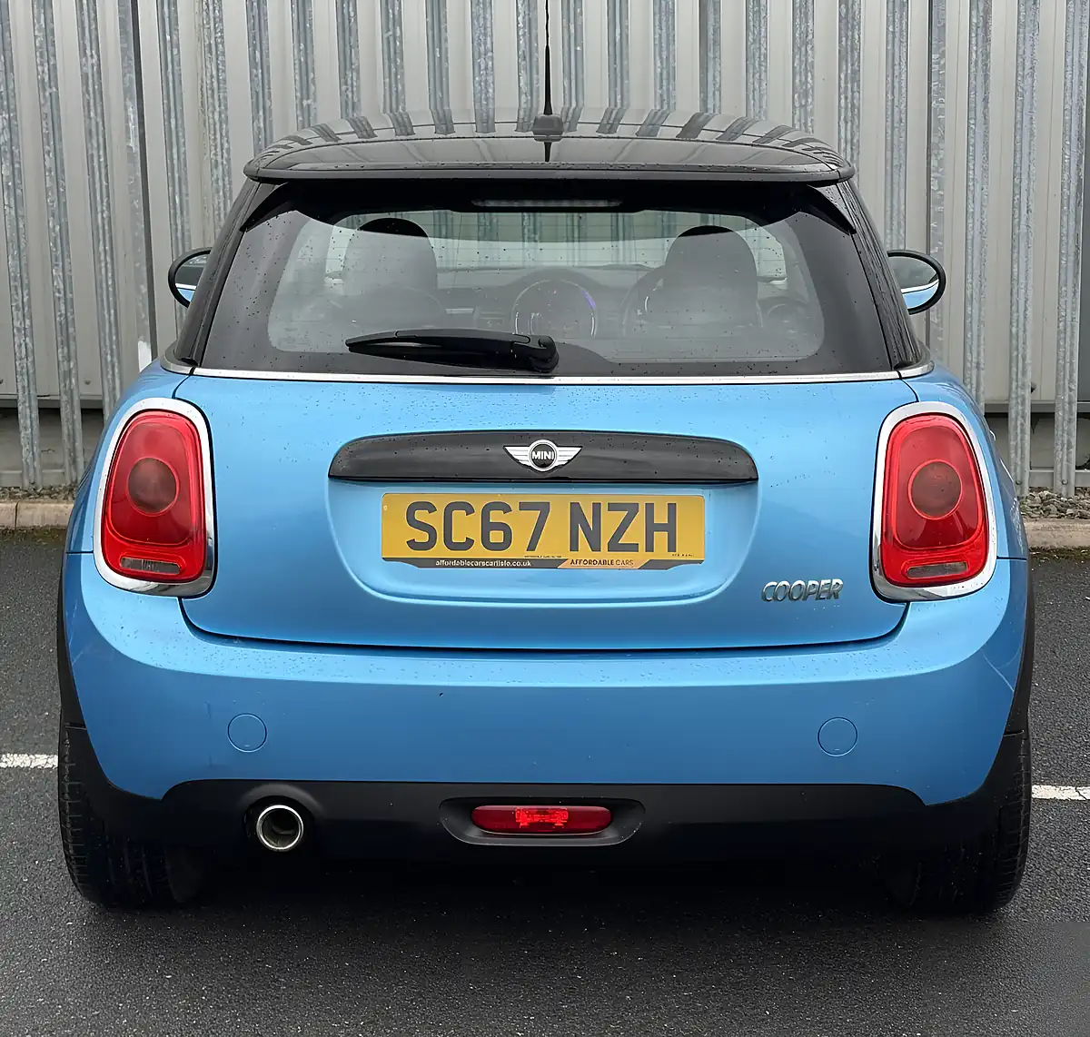 Used 2018 MINI Cooper Blue - Interior and Exterior details 6