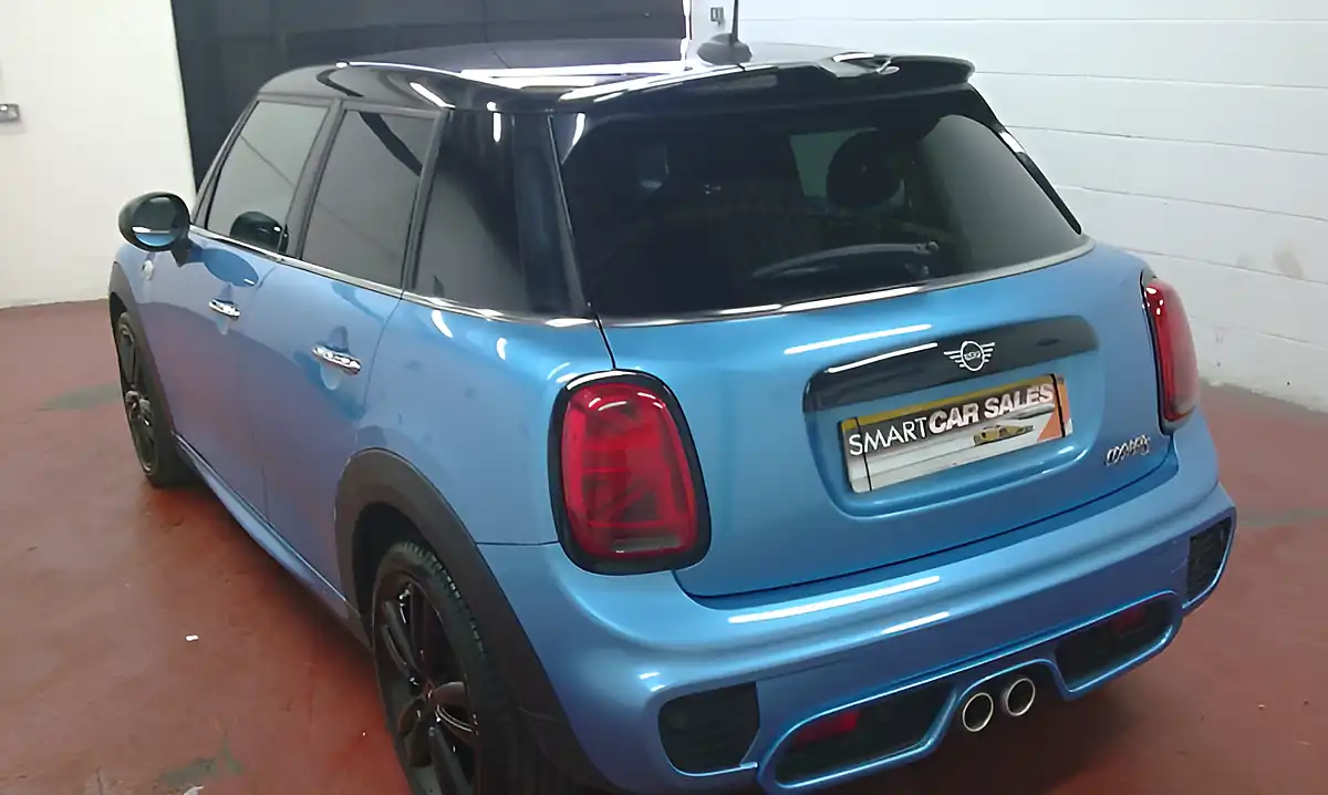 Used 2018 MINI Cooper S John Cooper Works Electric Blue - Interior and Exterior details 6