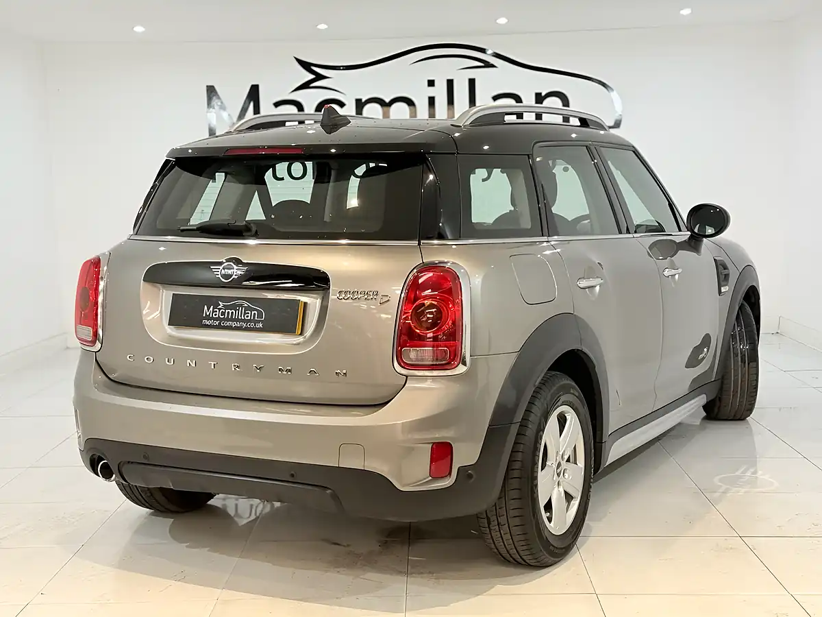 Used 2018 MINI Countryman Cooper ALL4 Silver - Interior and Exterior details 11