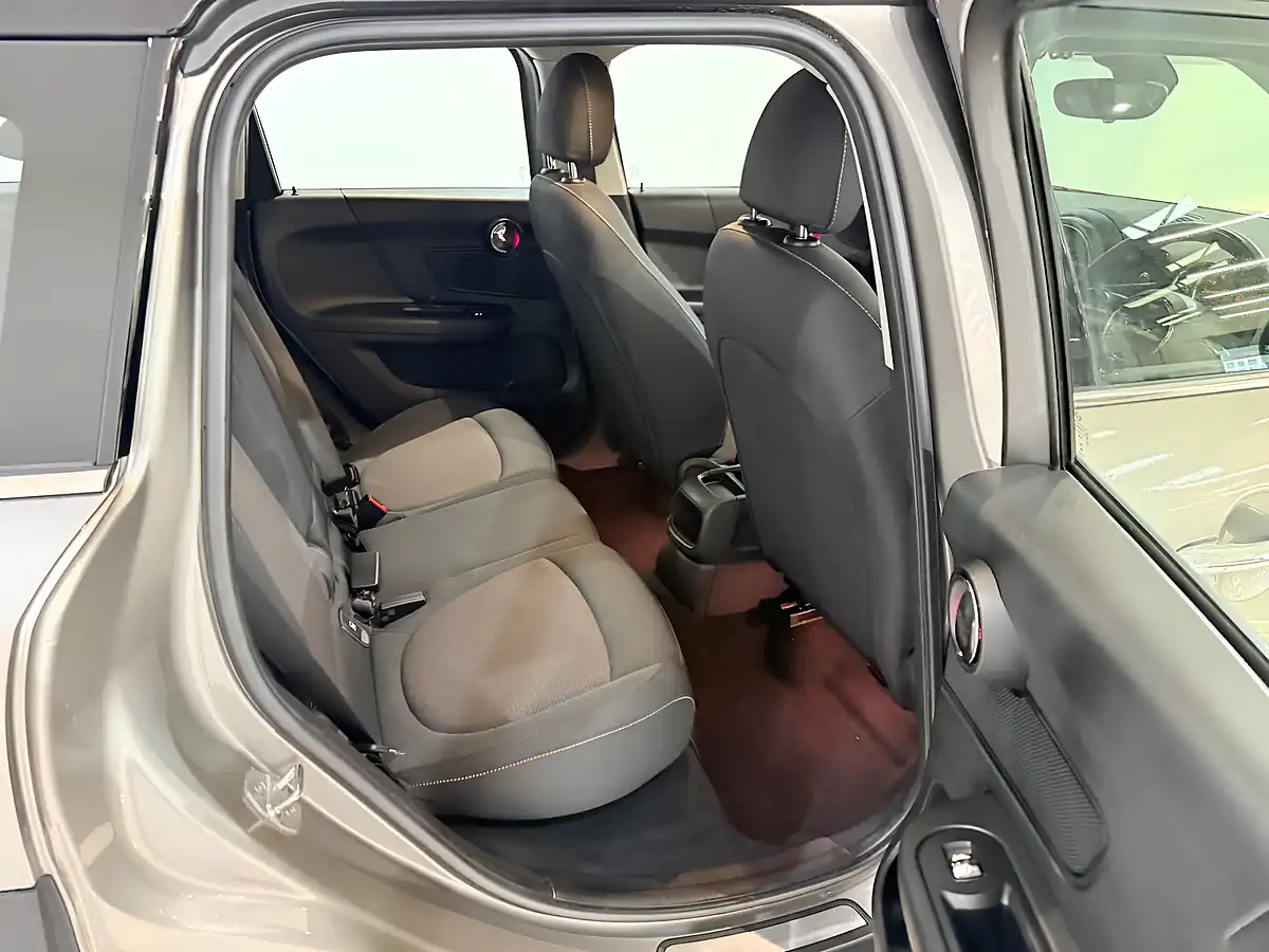 Used 2018 MINI Countryman Cooper ALL4 Silver - Interior and Exterior details 17