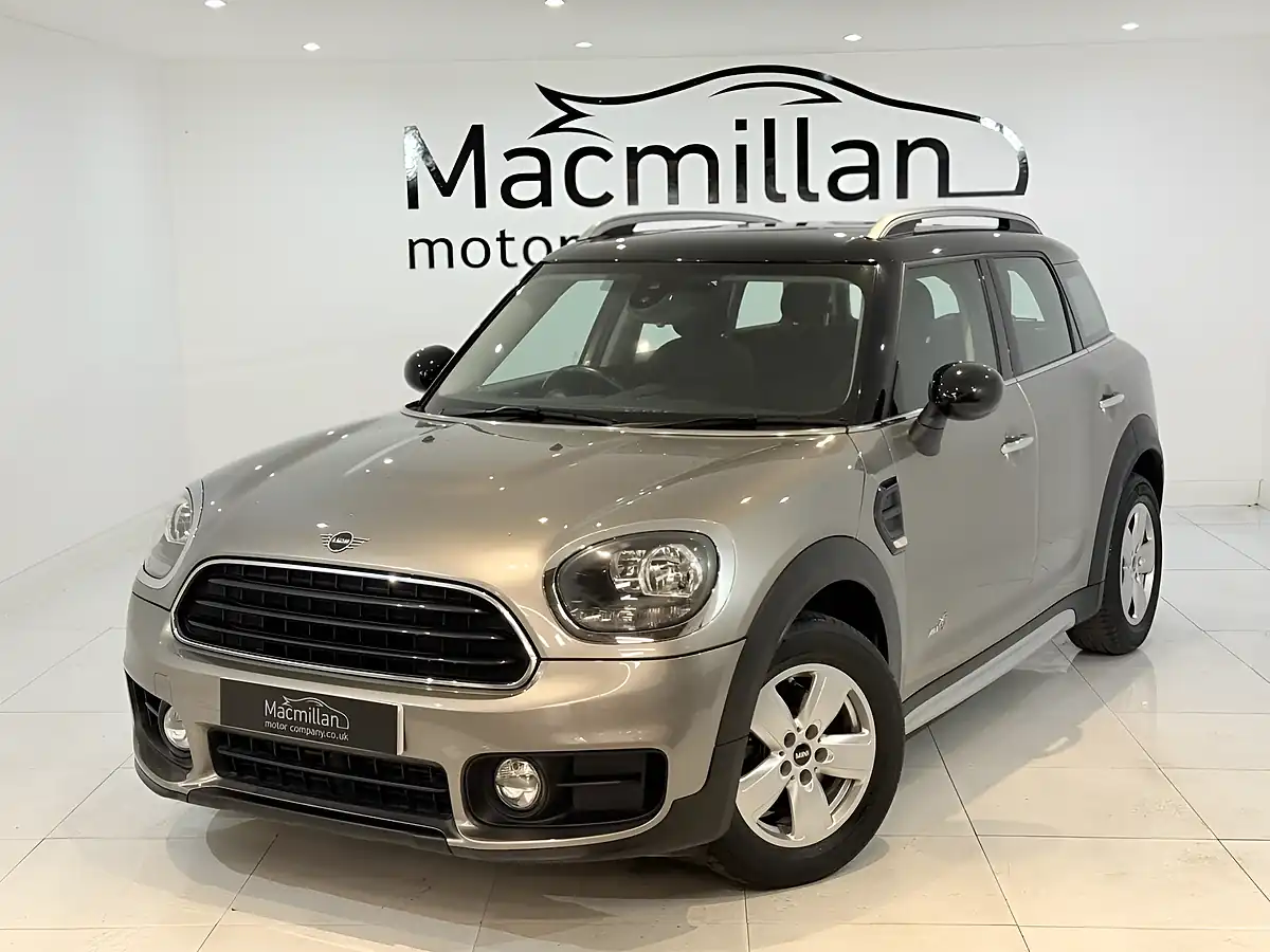 Used 2018 MINI Countryman Cooper ALL4 Silver - Interior and Exterior details 7