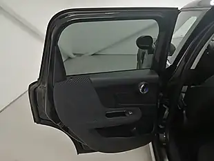 Used 2018 MINI Countryman Cooper Black - Interior and Exterior details 18