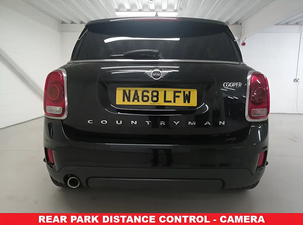 Used 2018 MINI Countryman Cooper Black - Interior and Exterior details 5
