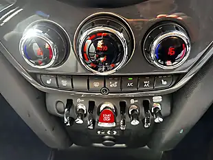 Used 2018 MINI Countryman Cooper Black - Interior and Exterior details 12