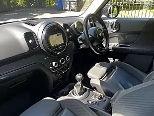 Used 2018 MINI Countryman Cooper Black - Interior and Exterior details 13