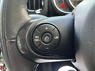 Used 2018 MINI Countryman Cooper Black - Interior and Exterior details 19