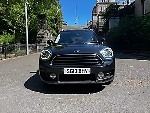 Used 2018 MINI Countryman Cooper Black - Interior and Exterior details 4