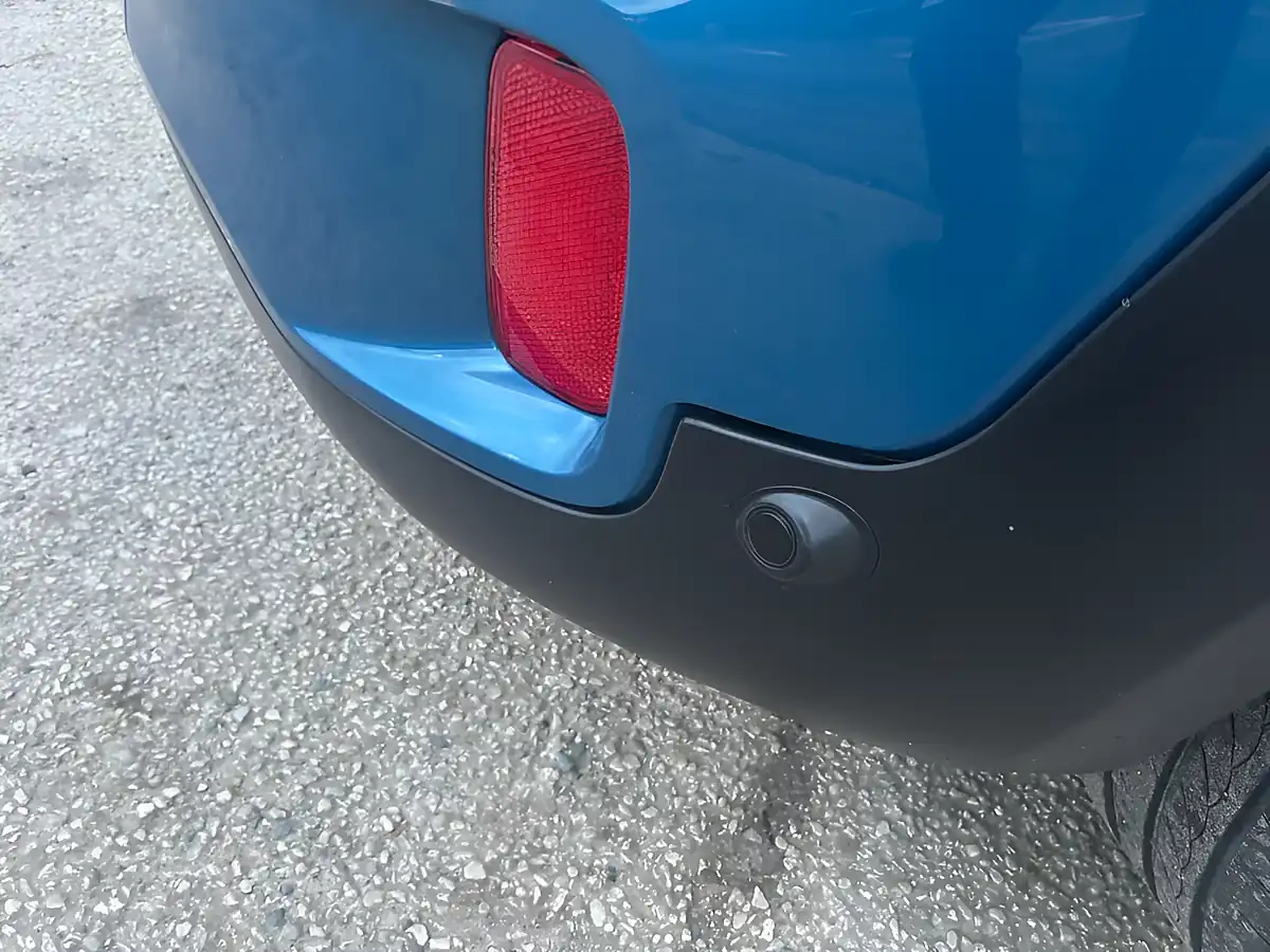 Used 2018 MINI Countryman Cooper Blue - Interior and Exterior details 15
