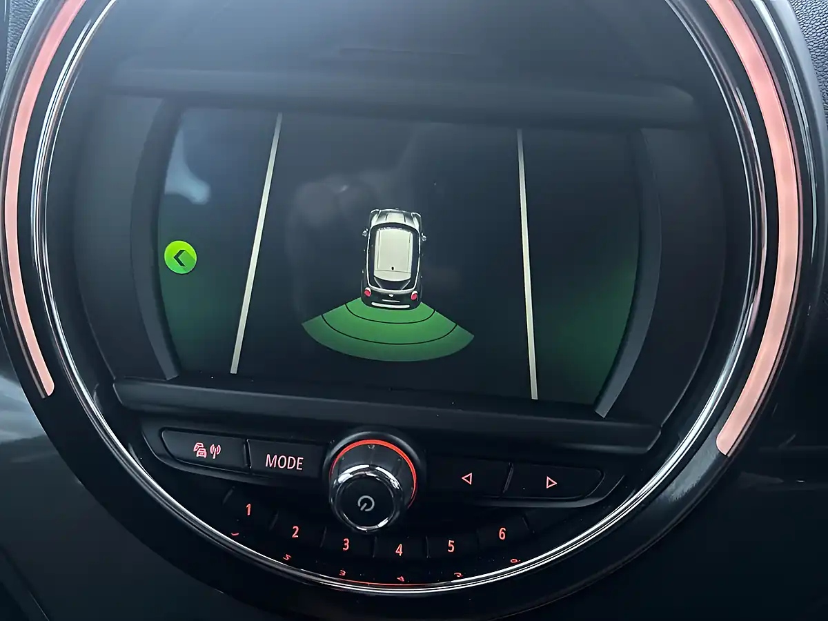 Used 2018 MINI Countryman Cooper Blue - Interior and Exterior details 20