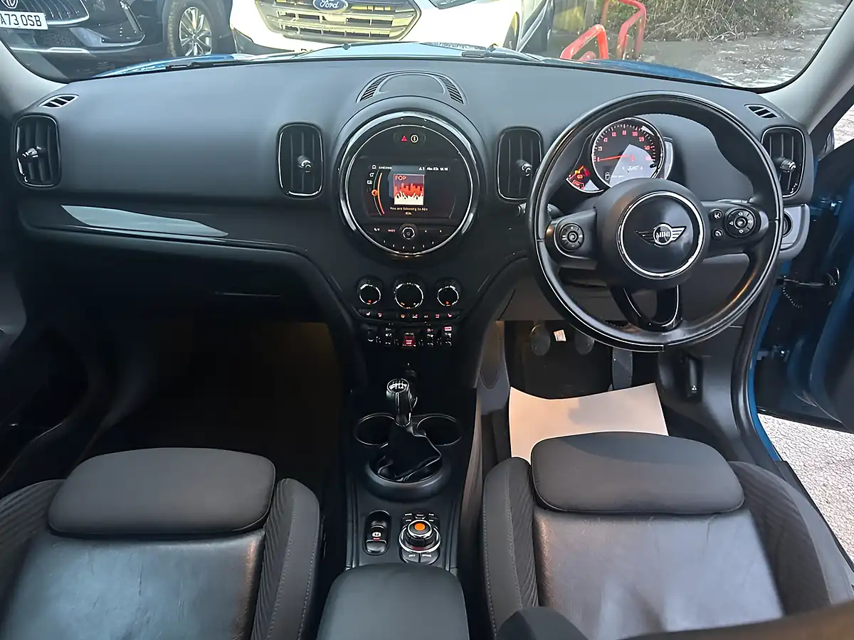 Used 2018 MINI Countryman Cooper Blue - Interior and Exterior details 7