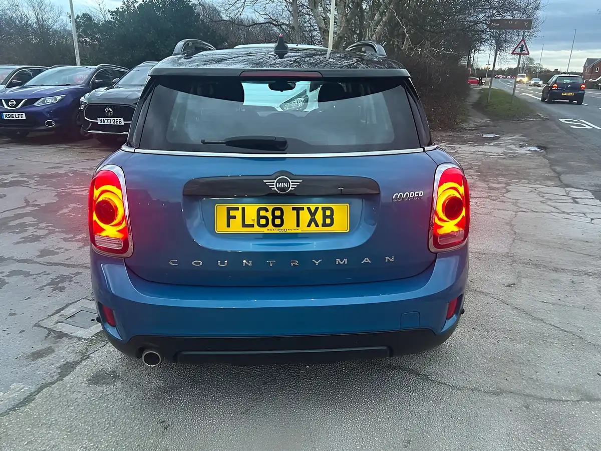 Used 2018 MINI Countryman Cooper Blue - Interior and Exterior details 8