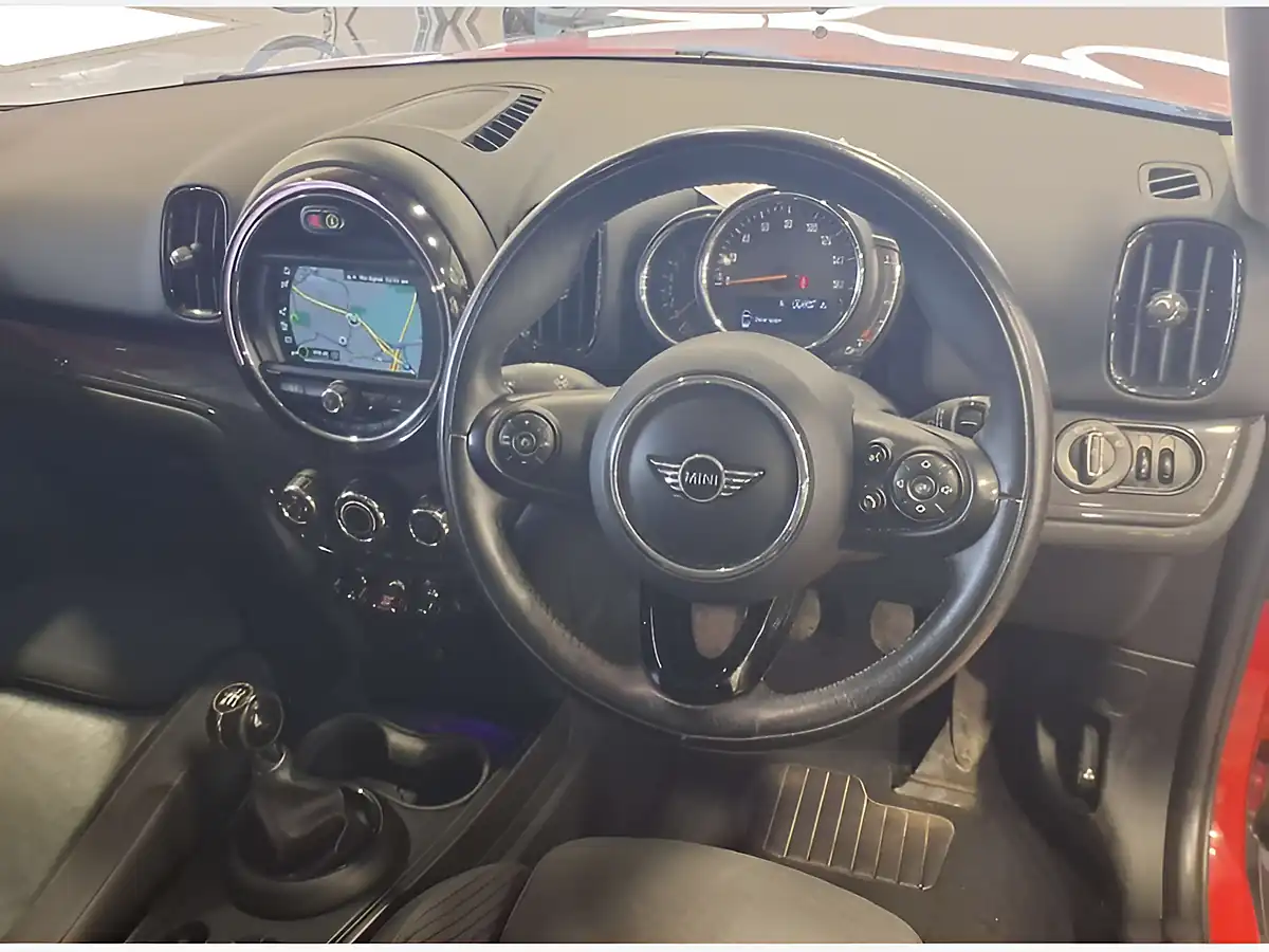 Used 2018 MINI Countryman Cooper Bright Chilli Red - Interior and Exterior details 15