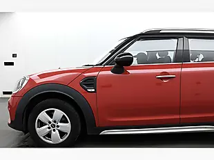 Used 2018 MINI Countryman Cooper Bright Chilli Red - Interior and Exterior details 8