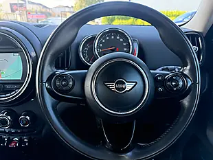Used 2018 MINI Countryman Cooper Green - Interior and Exterior details 11