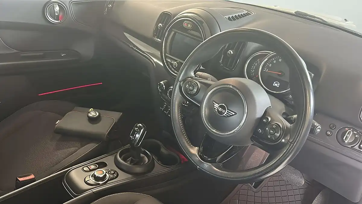 Used 2018 MINI Countryman Cooper Grey - Interior and Exterior details 14