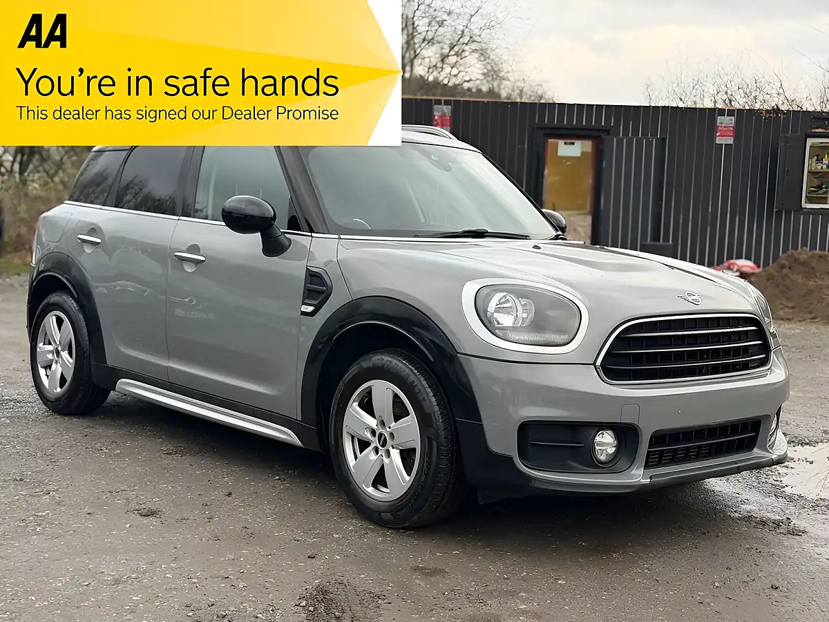 Used 2018 MINI Countryman Cooper Grey - Front View