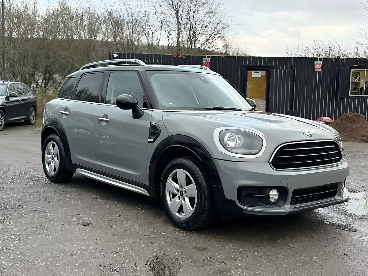 Used 2018 MINI Countryman Cooper Grey - Interior and Exterior details 3