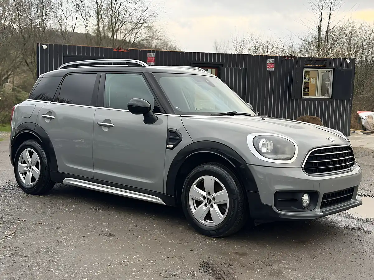 Used 2018 MINI Countryman Cooper Grey - Interior and Exterior details 5