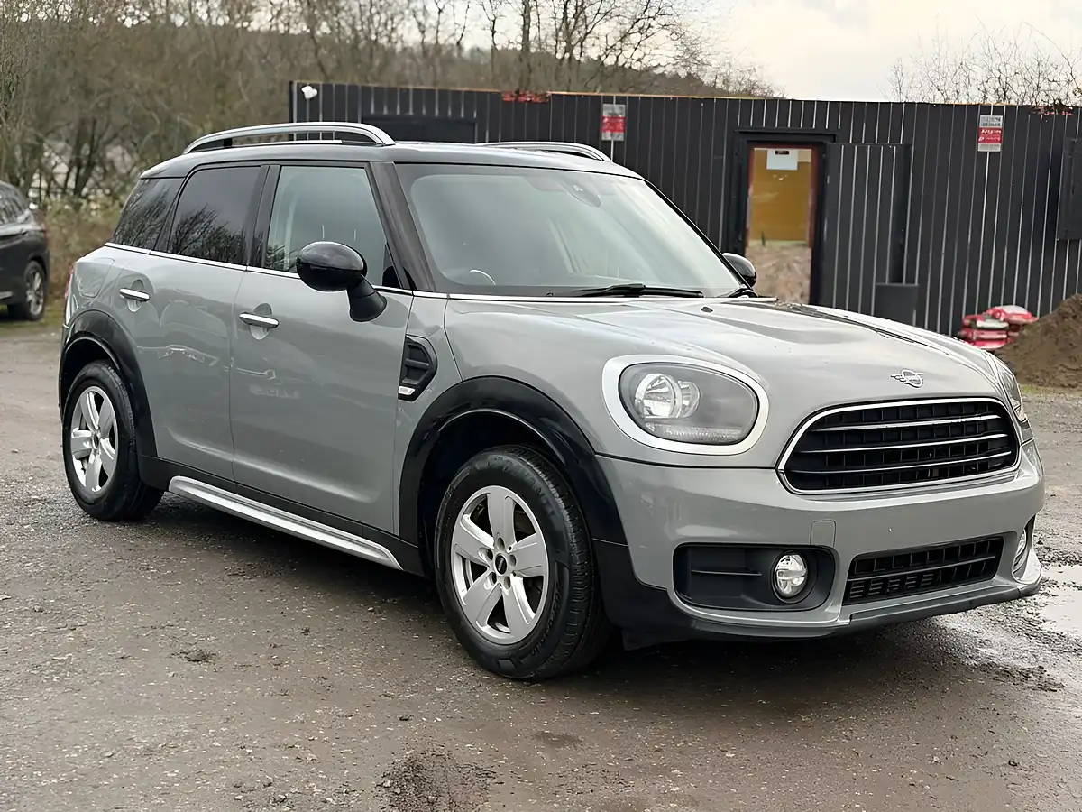 Used 2018 MINI Countryman Cooper Grey - Interior and Exterior details 3