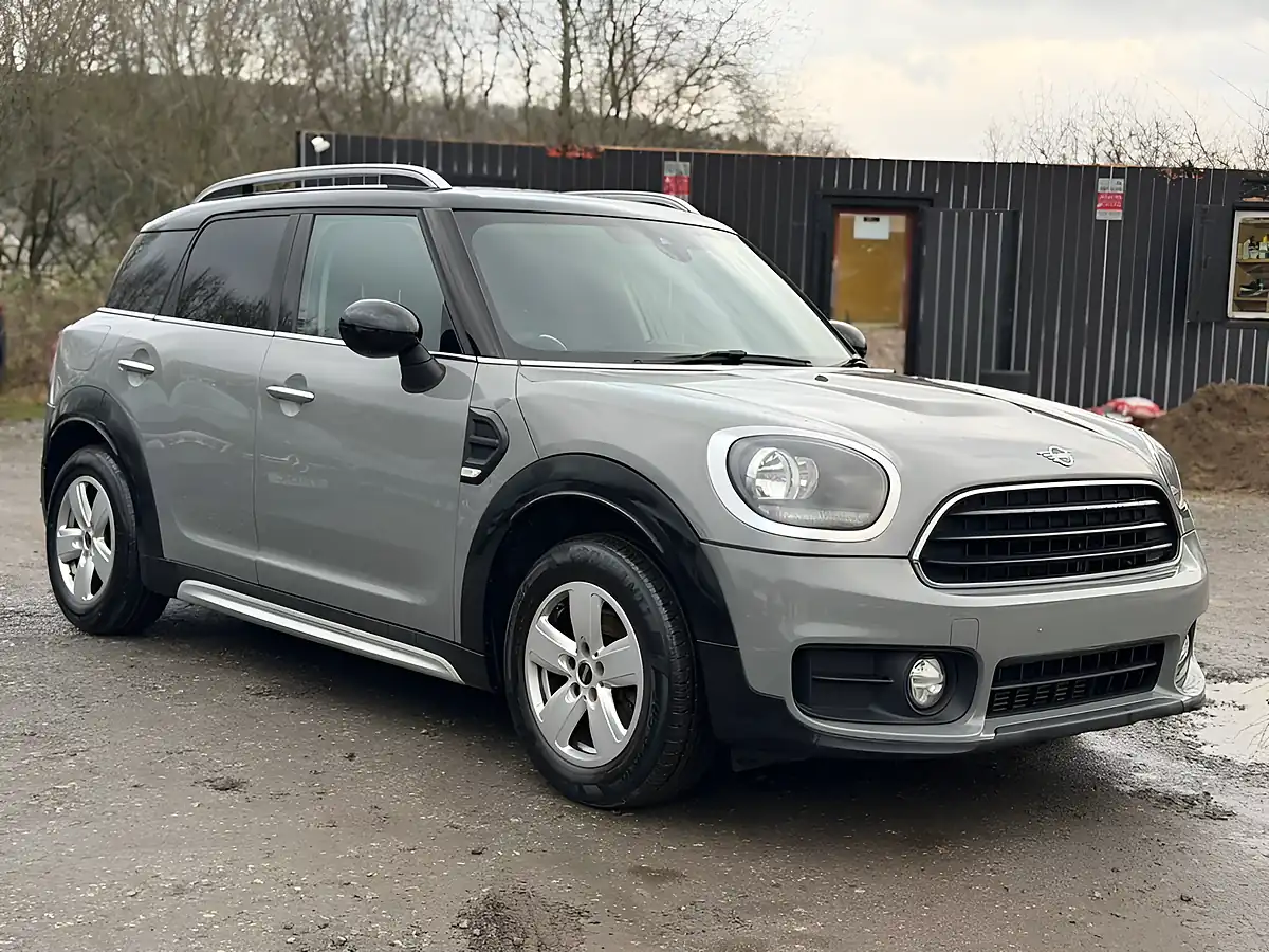 Used 2018 MINI Countryman Cooper Grey - Interior and Exterior details 4