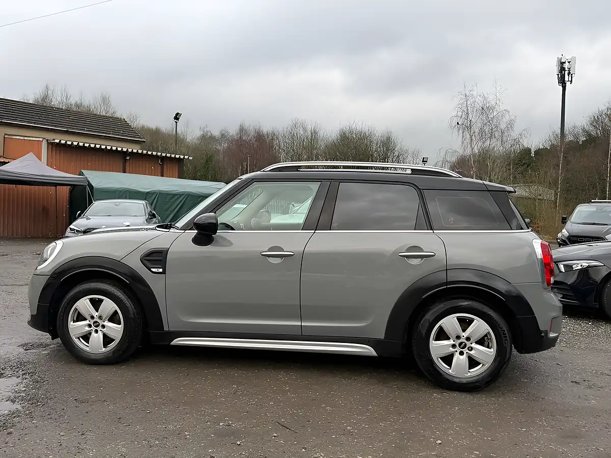 Used 2018 MINI Countryman Cooper Grey - Interior and Exterior details 9