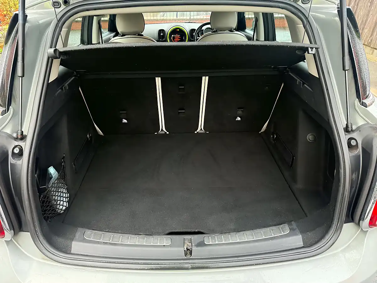 Used 2018 MINI Countryman Cooper - Interior and Exterior details 10