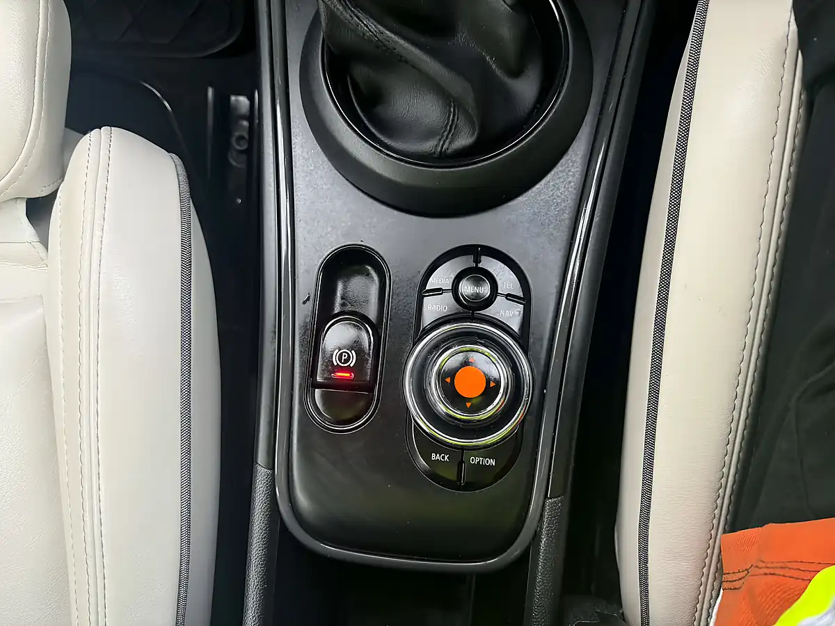 Used 2018 MINI Countryman Cooper - Interior and Exterior details 15
