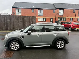 Used 2018 MINI Countryman Cooper - Interior and Exterior details 7