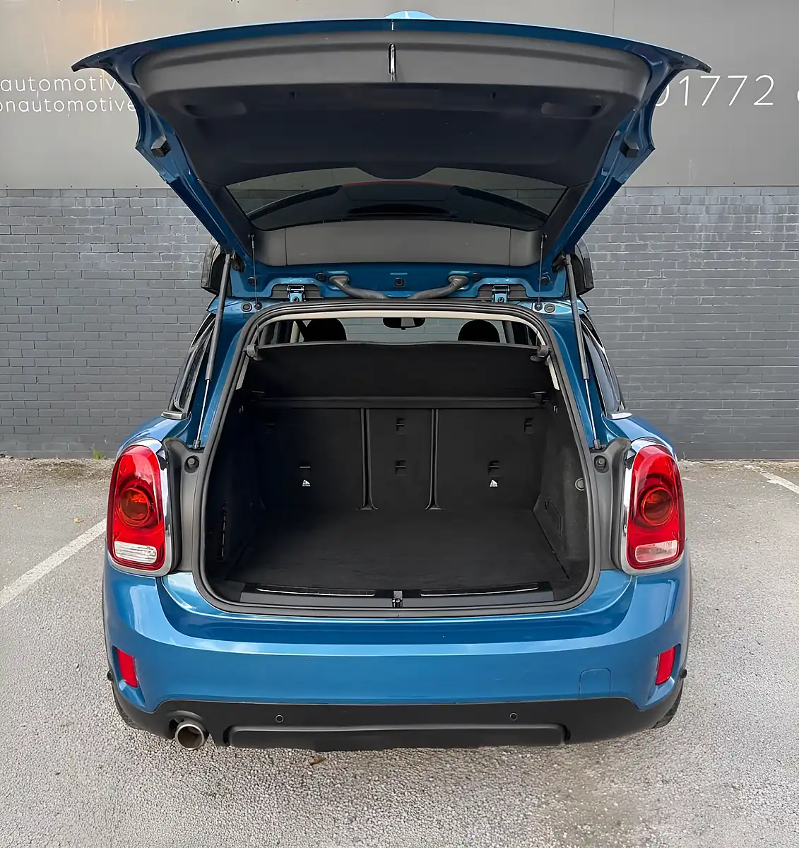Used 2018 MINI Countryman Cooper Island Blue Met - Interior and Exterior details 19