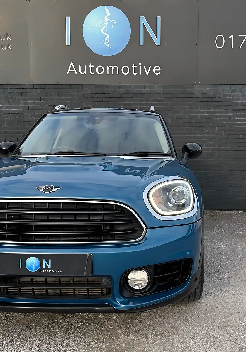 Used 2018 MINI Countryman Cooper Island Blue Met - Interior and Exterior details 4