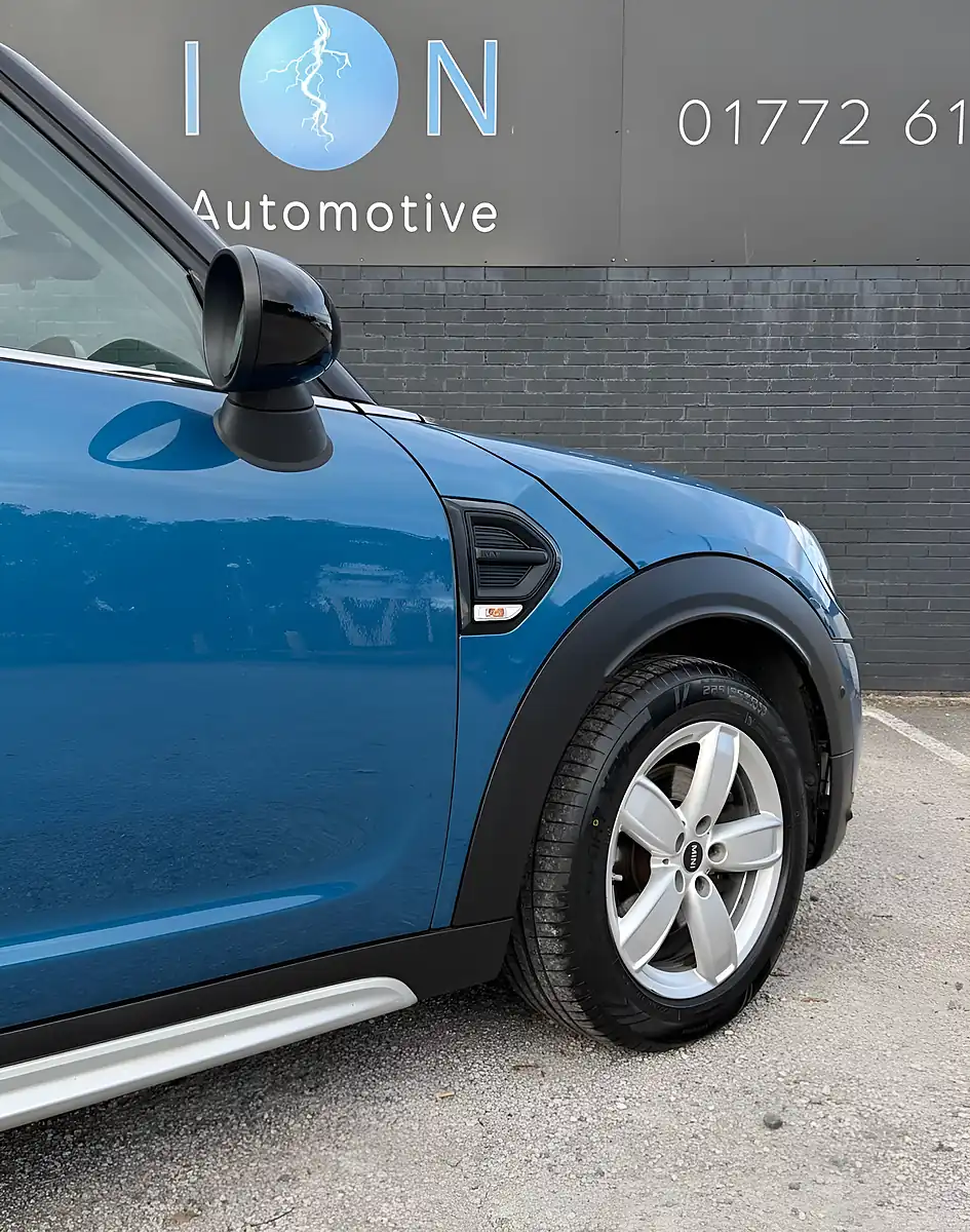 Used 2018 MINI Countryman Cooper Island Blue Met - Interior and Exterior details 6