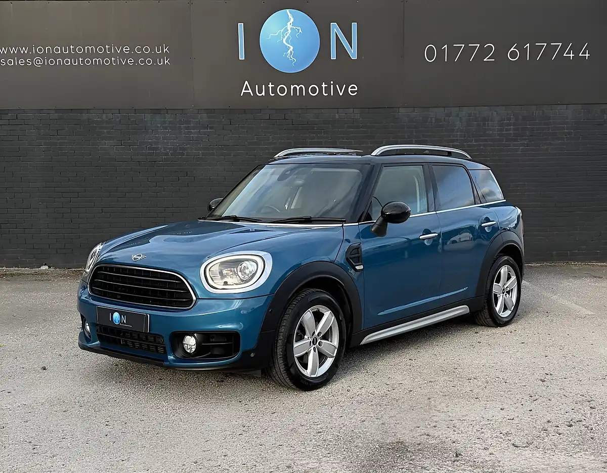 Used 2018 MINI Countryman Cooper Island Blue Met - Interior and Exterior details 7