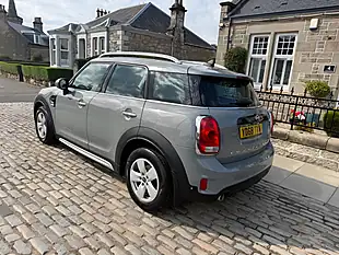 Used 2018 MINI Countryman Cooper Moonwalk Grey - Interior and Exterior details 11