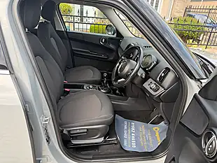 Used 2018 MINI Countryman Cooper Moonwalk Grey - Interior and Exterior details 2