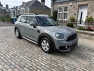 Used 2018 MINI Countryman Cooper Moonwalk Grey - Interior and Exterior details 4