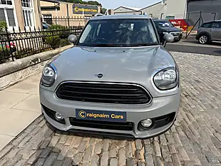 Used 2018 MINI Countryman Cooper Moonwalk Grey - Interior and Exterior details 9