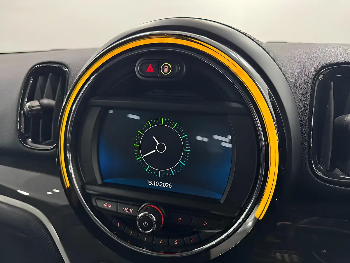 Used 2018 MINI Countryman Cooper S Black - Interior and Exterior details 15