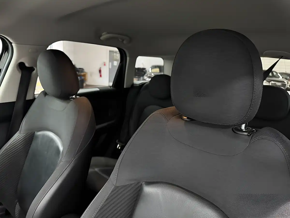 Used 2018 MINI Countryman Cooper S Black - Interior and Exterior details 17